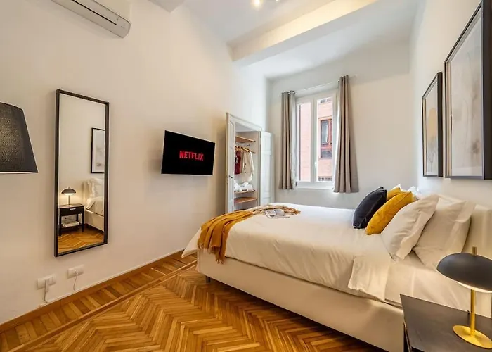 Dehor In Pieno Centro - Piazza Xx Settembre Apartment *